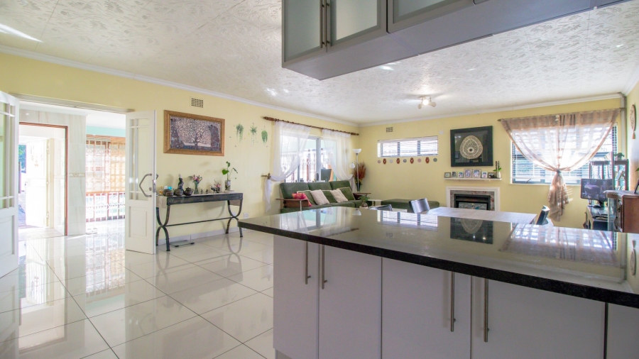 4 Bedroom Property for Sale in Pinelands Western Cape